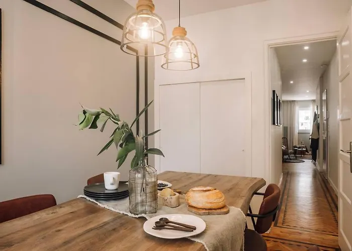 Soum - 2 Bedrooms In Alvalade Lizbona