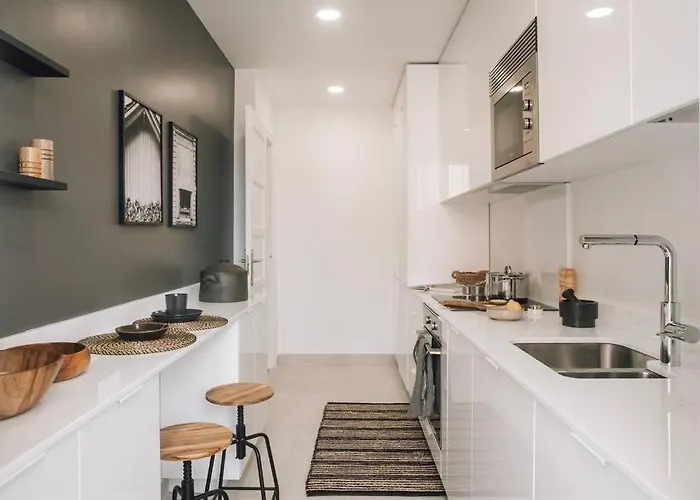 Soum - 2 Bedrooms In Alvalade Apartament *