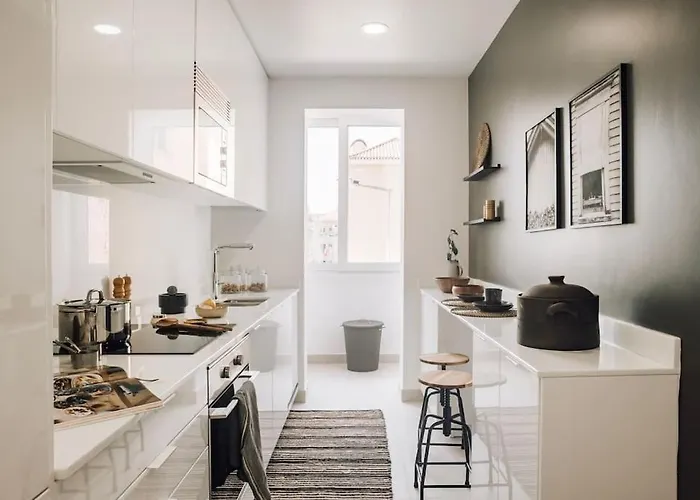 Soum - 2 Bedrooms In Alvalade