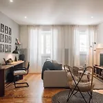 Soum - 2 Bedrooms In Alvalade Appartement Lissabon