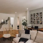 Soum - 2 Bedrooms In Alvalade Appartement