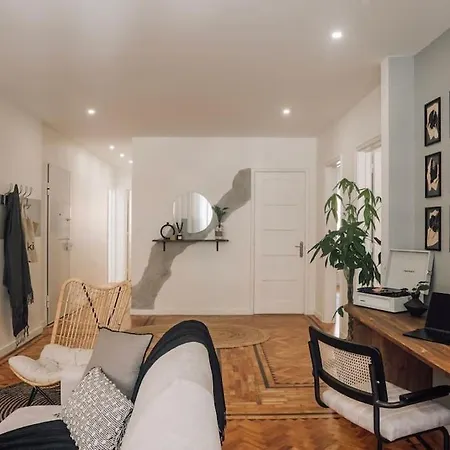 아파트 Soum - 2 Bedrooms In Alvalade 리스본